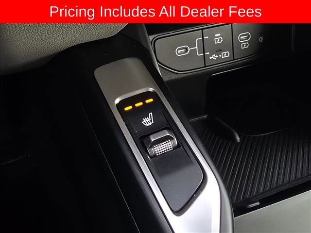 Certified 2025 Kia Sorento S w/ Panoramic Sunroof Package FWD image 17