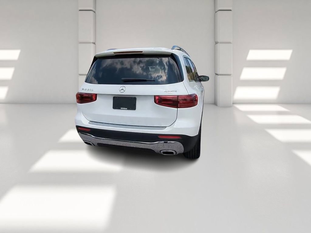 Used 2025 Mercedes-Benz GLB 250 4MATIC image 6