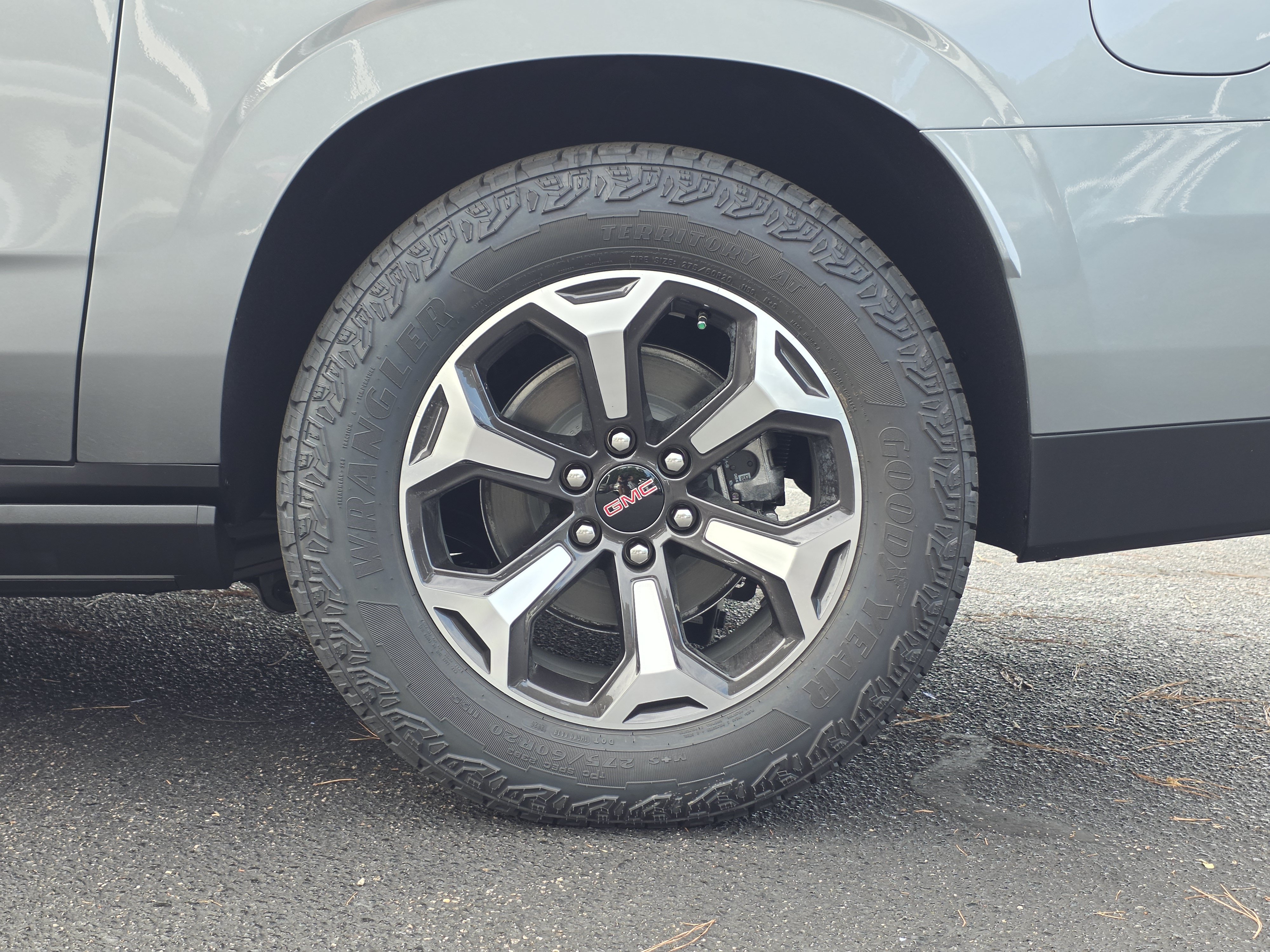 New 2026 GMC Yukon XL AT4 Ultimate w/ LPO, Floor Liner Package AWD/4WD image 62