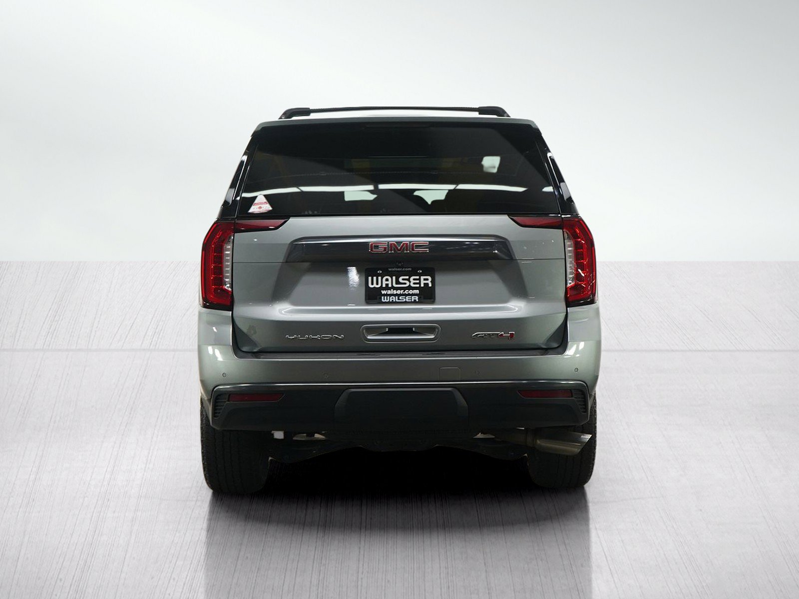 Used 2023 GMC Yukon AT4 w/ AT4 Premium Package AWD/4WD image 4