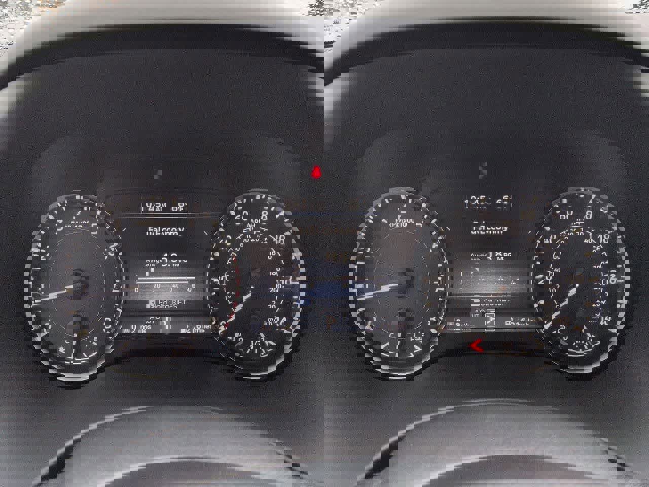 Used 2022 Nissan Armada SL w/ Captain's Chairs Package image 33