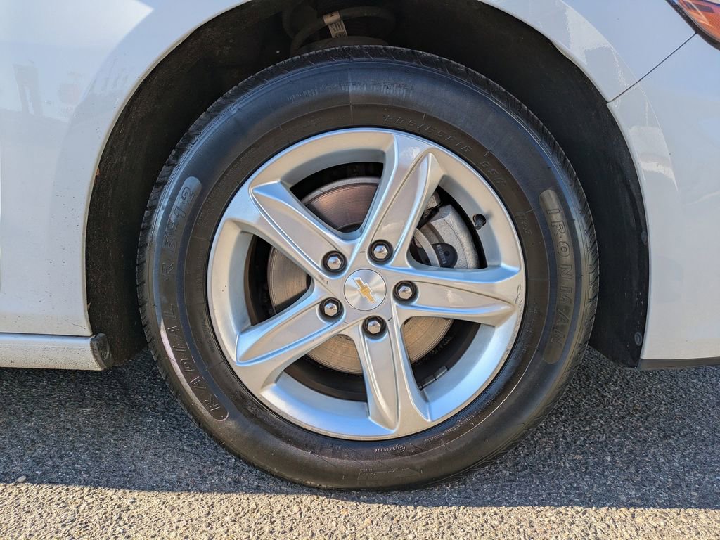 Used 2024 Chevrolet Malibu LT image 12