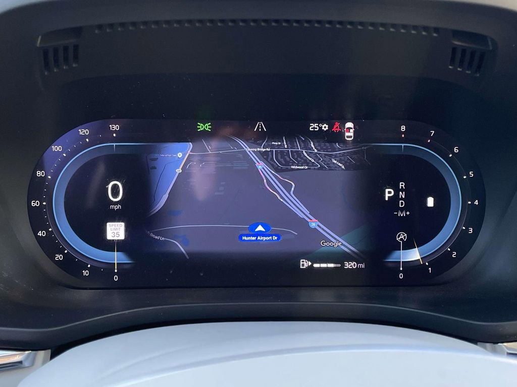 Used 2023 Volvo XC60 B5 Core image 14