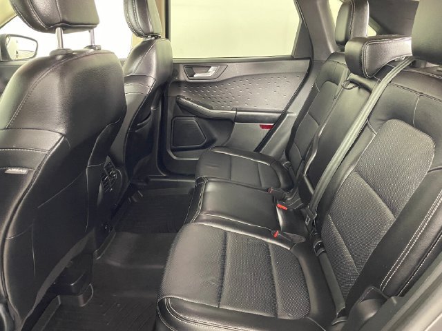 Certified 2020 Ford Escape Titanium AWD/4WD image 14