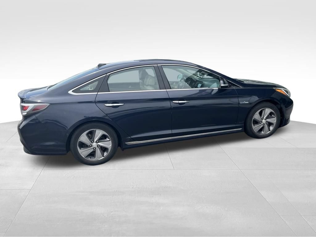 Used 2017 Hyundai Sonata Limited w/ Ultimate Package 02 FWD image 11