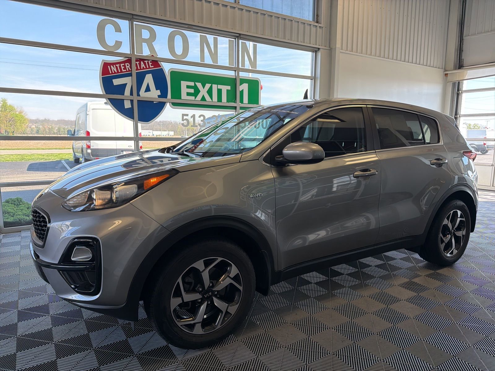 Used 2022 Kia Sportage LX AWD/4WD image 3