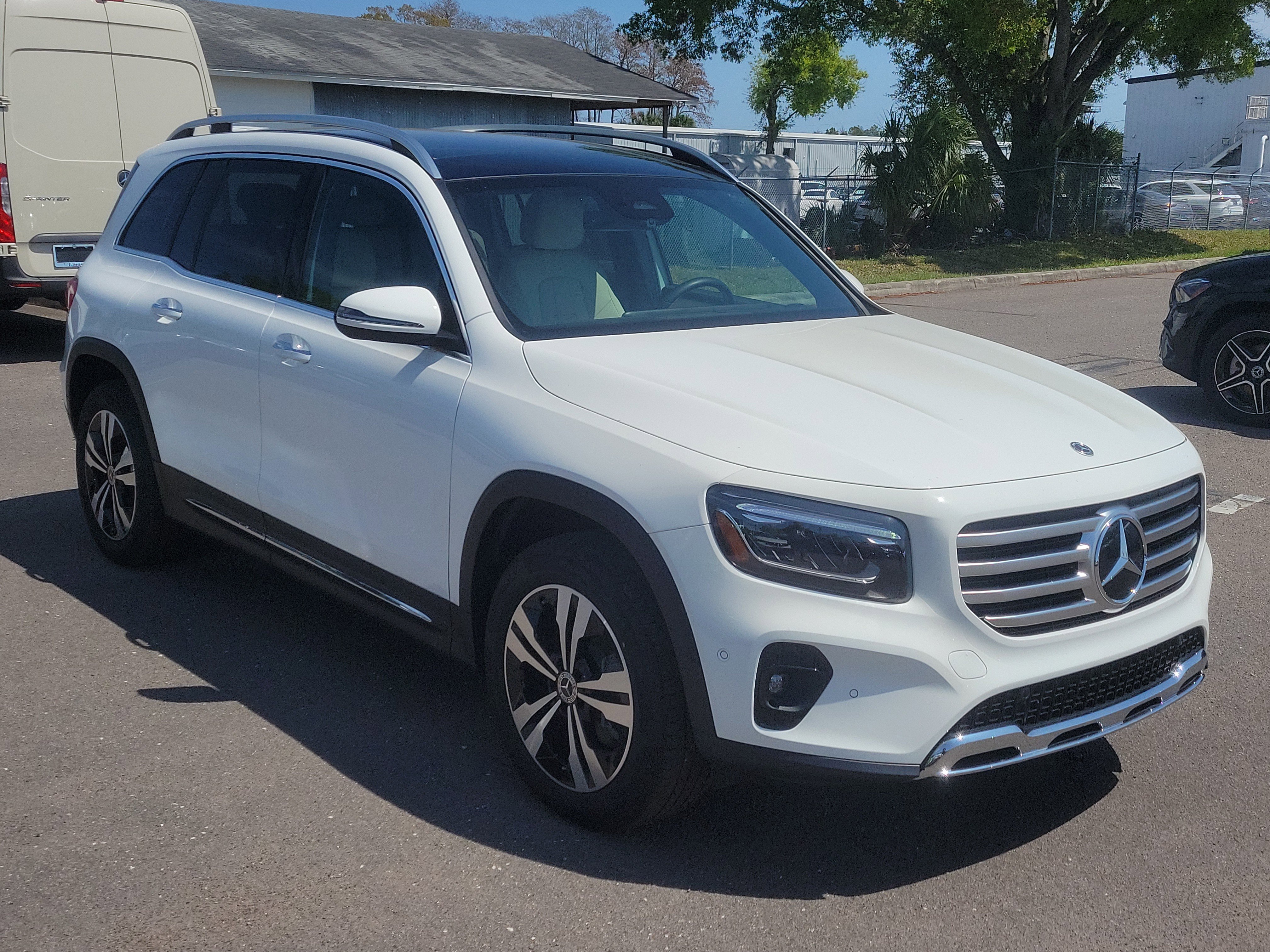 Certified 2026 Mercedes-Benz GLB 250 GLB 250 image 2