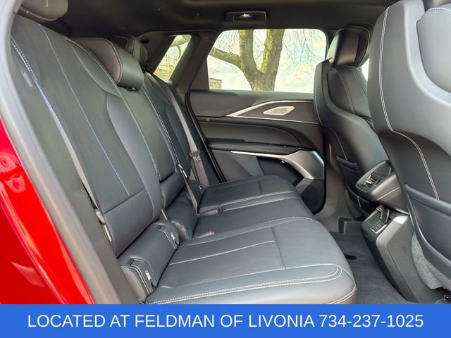 Used 2024 Cadillac Lyriq Luxury RWD image 26