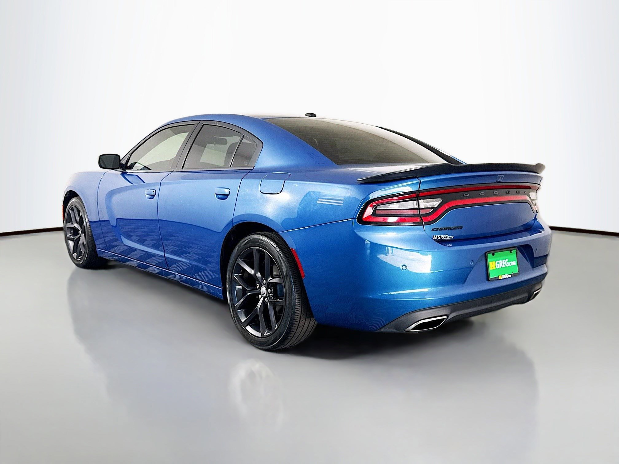 Used 2021 Dodge Charger SXT w/ Blacktop Package image 7