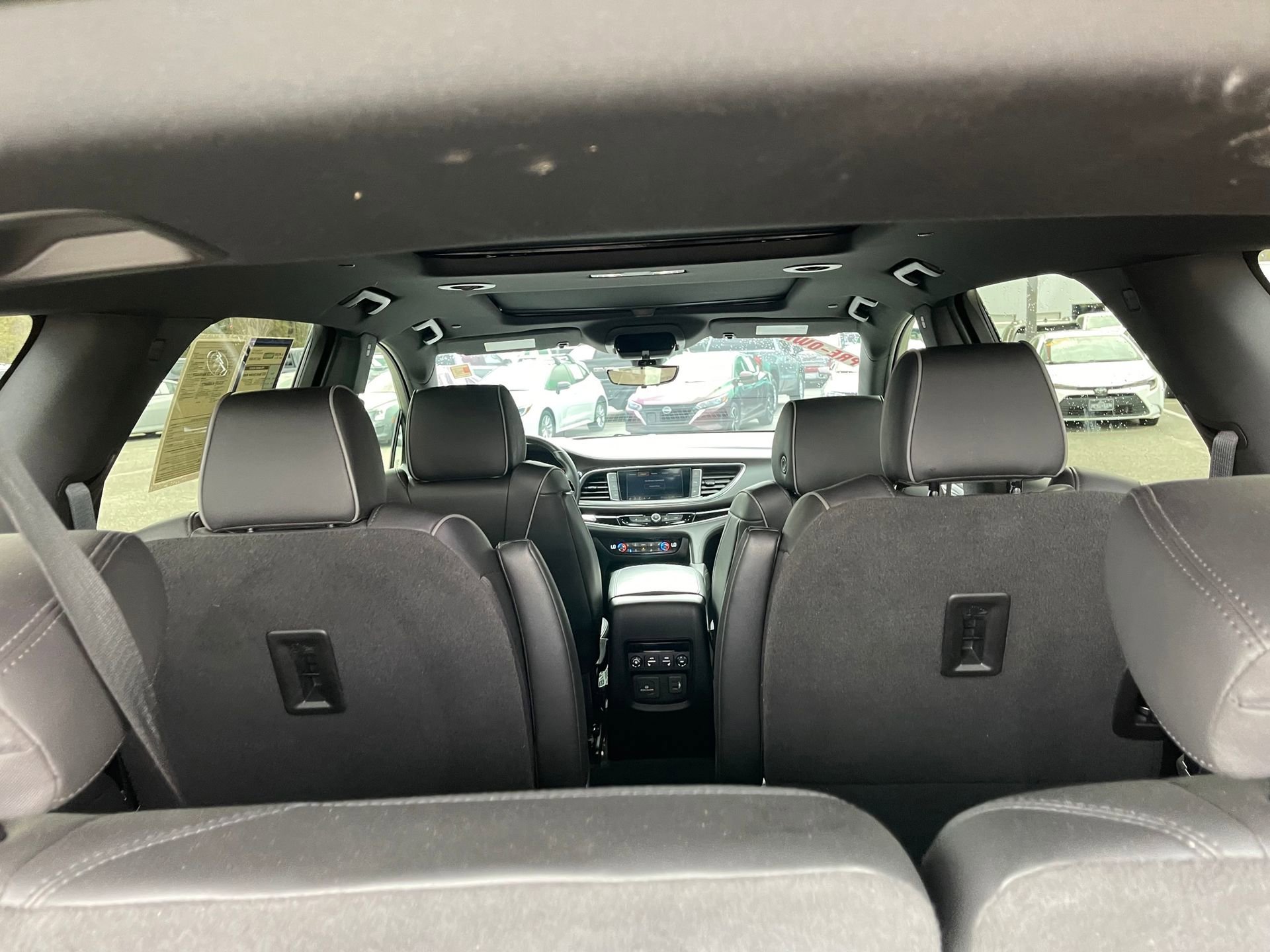 Used 2023 Buick Enclave Avenir w/ Avenir Technology Package image 24