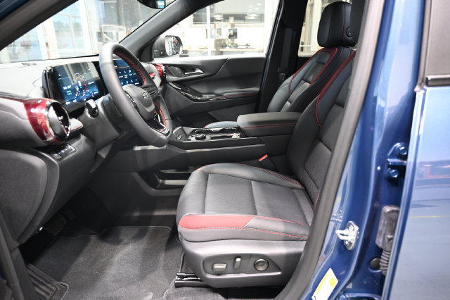 New 2027 Chevrolet Equinox RS w/ Convenience Package III AWD/4WD image 9