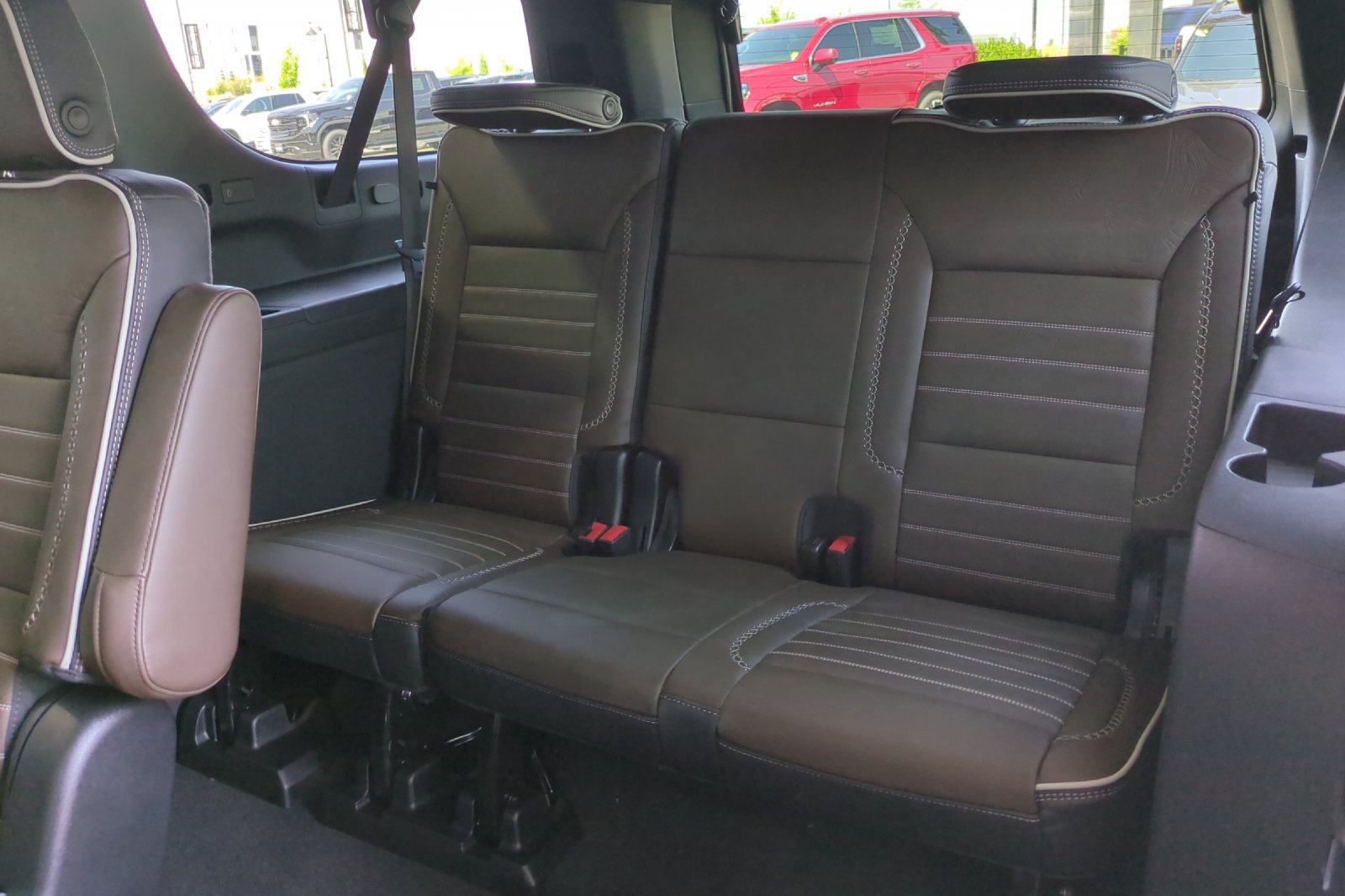 Used 2026 GMC Yukon XL Denali Ultimate AWD/4WD image 18