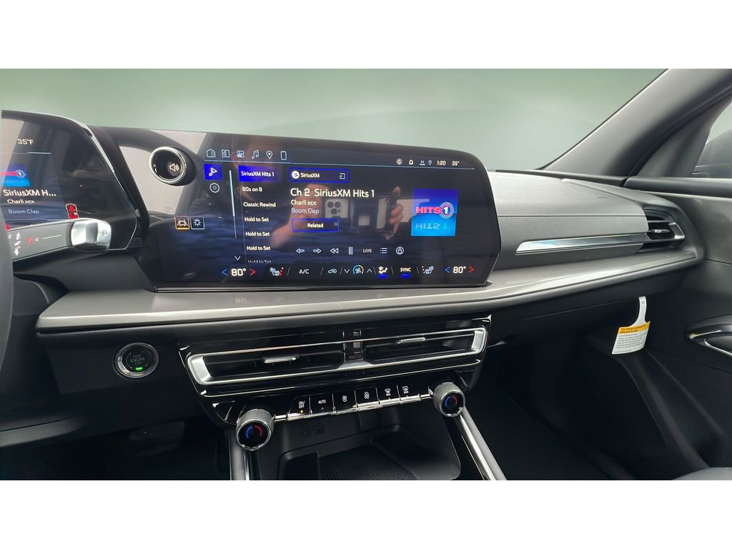 New 2026 Chevrolet Traverse LT w/ Driver Confidence Package FWD image 17