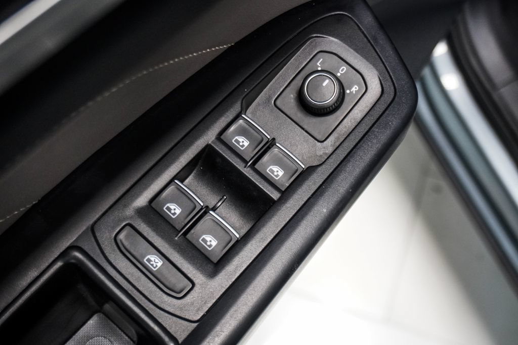 Used 2021 Volkswagen Atlas SE AWD/4WD image 17