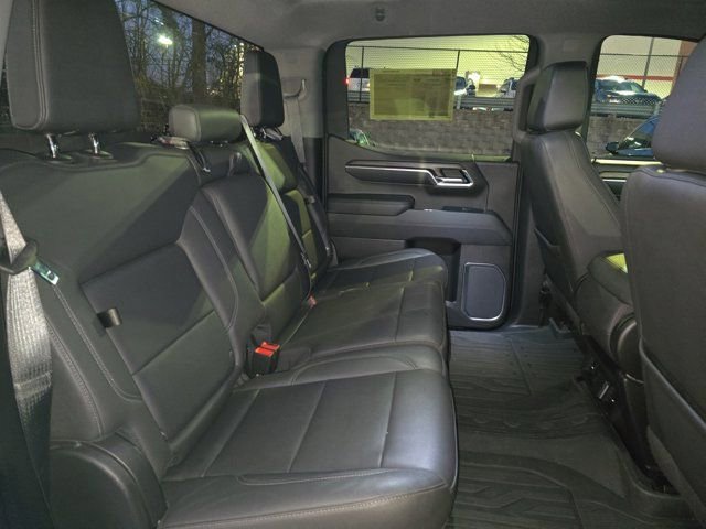 Used 2022 GMC Sierra 1500 SLT image 11