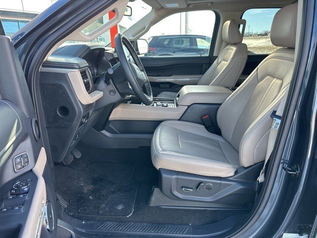 Used 2024 Ford Expedition Max Limited image 6