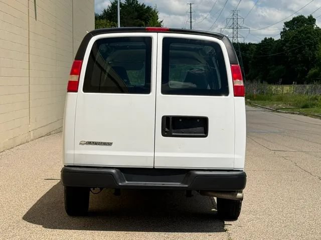Used 2007 Chevrolet Express 1500 RWD image 31