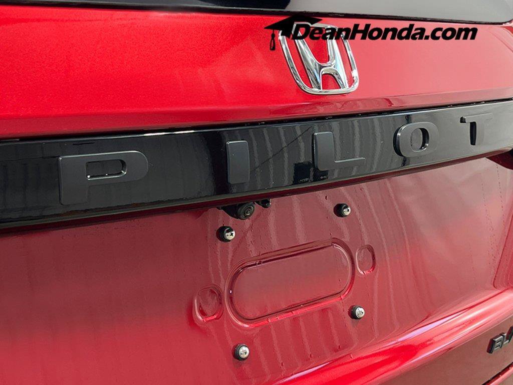 New 2026 Honda Pilot Black Edition image 6