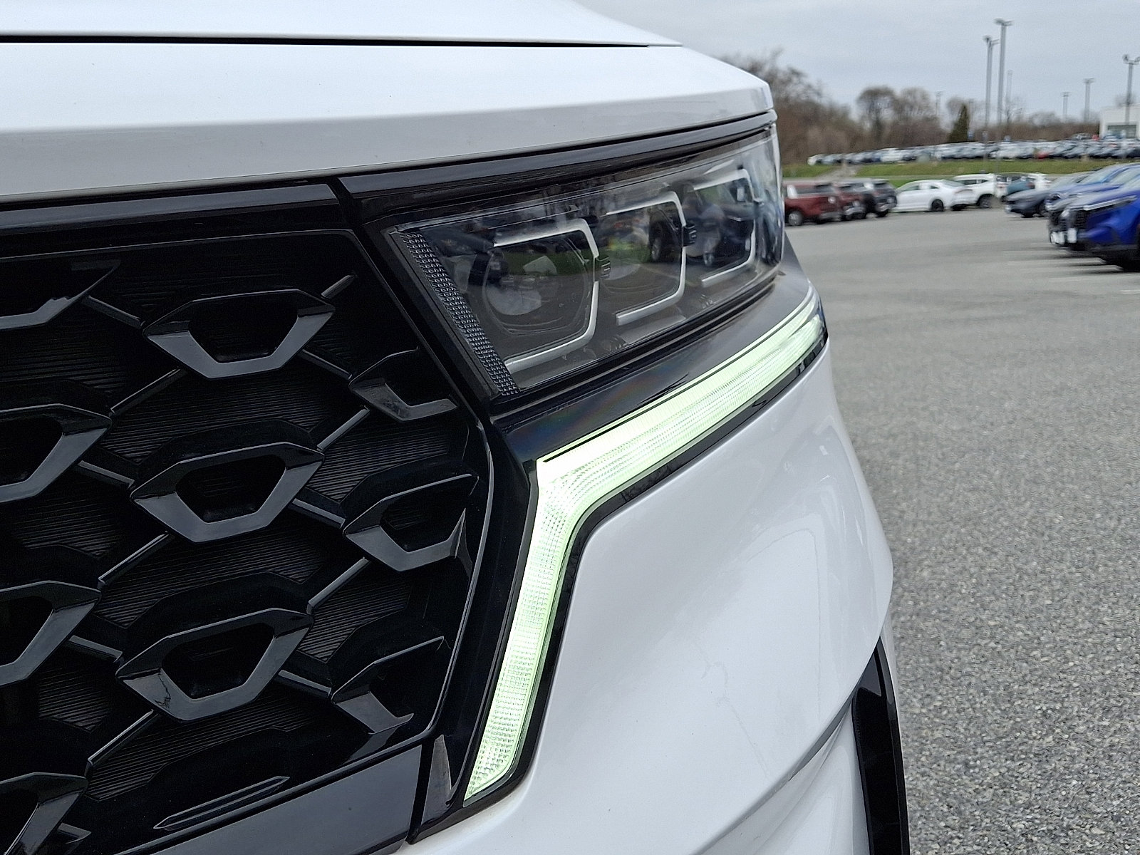 Used 2023 Kia Sorento SX image 9