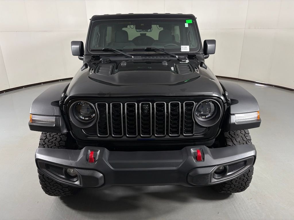 Used 2024 Jeep Wrangler Unlimited Rubicon w/ Technology Group AWD/4WD image 3