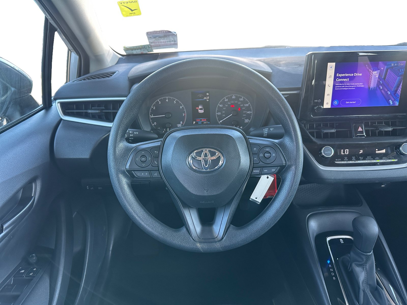 Used 2025 Toyota Corolla LE FWD image 12
