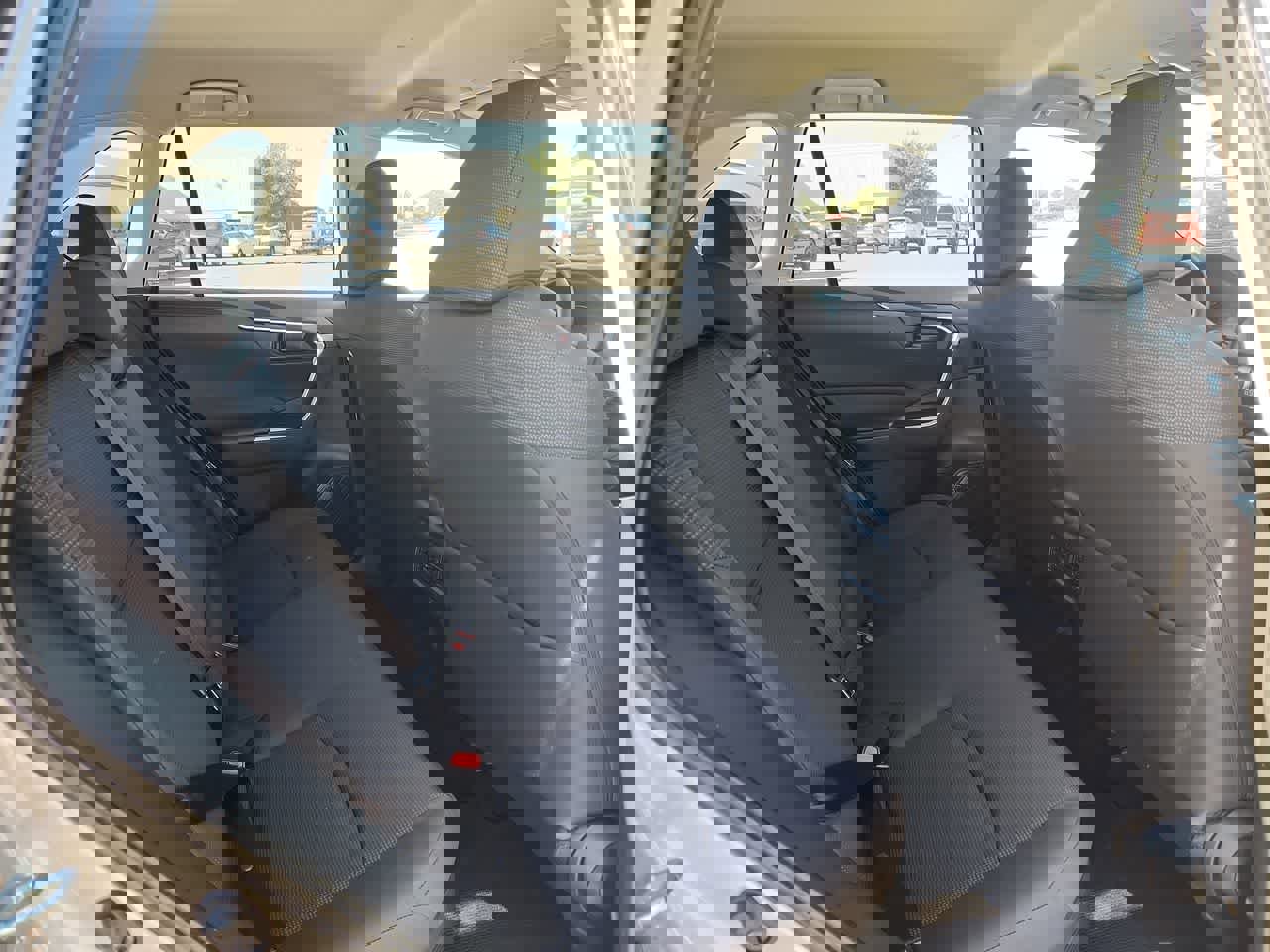 Used 2025 Toyota RAV4 LE image 17