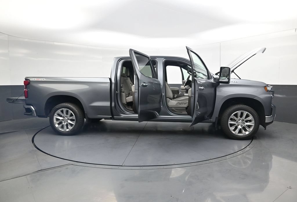 Used 2021 Chevrolet Silverado 1500 LTZ w/ LTZ Premium Package AWD/4WD image 45