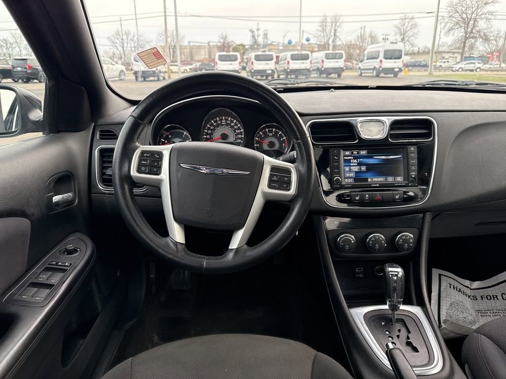 Used 2013 Chrysler 200 Touring w/ Cold Weather Group image 9
