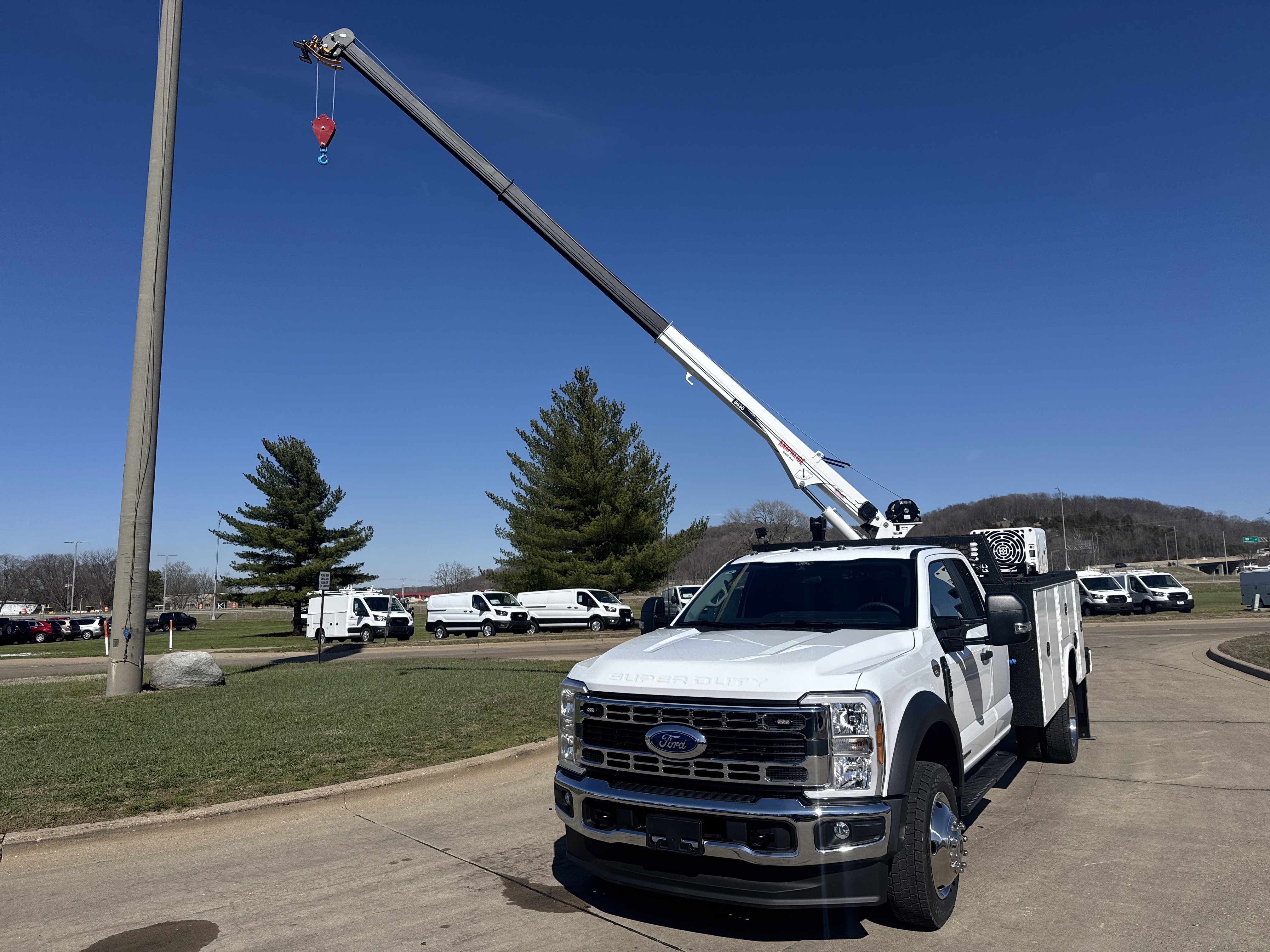 New 2026 Ford F550 4x4 Supercab Super Duty image 19
