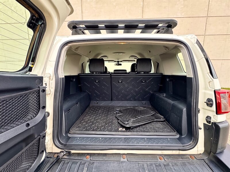 Used 2011 Toyota FJ Cruiser 4WD image 30