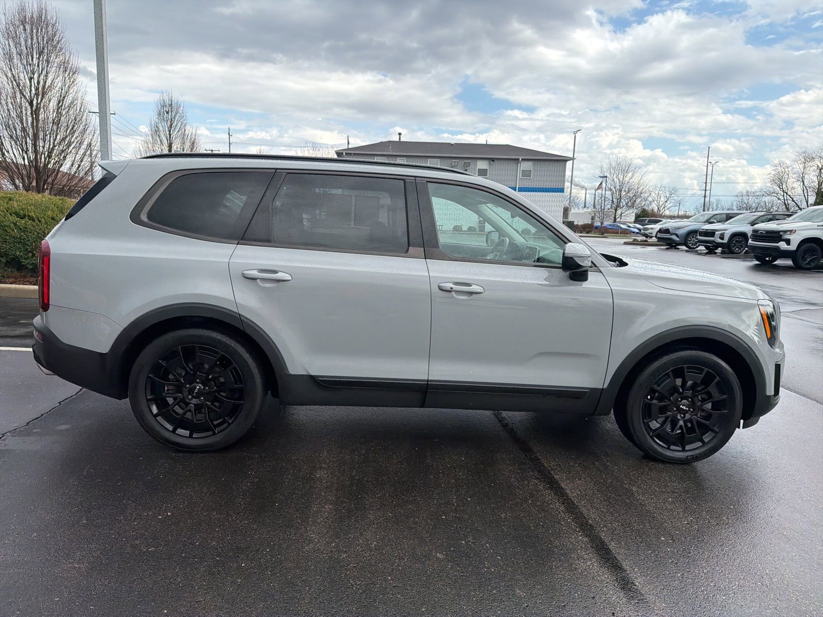 Used 2022 Kia Telluride SX w/ SX Prestige Package image 6