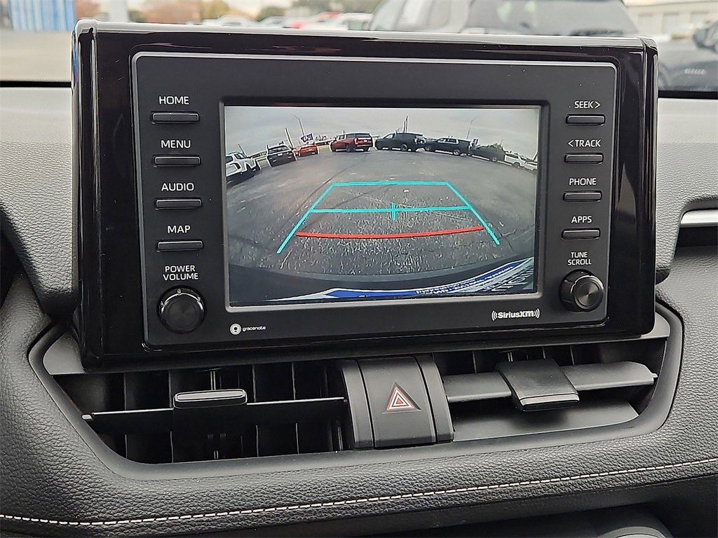 Used 2021 Toyota RAV4 LE image 24