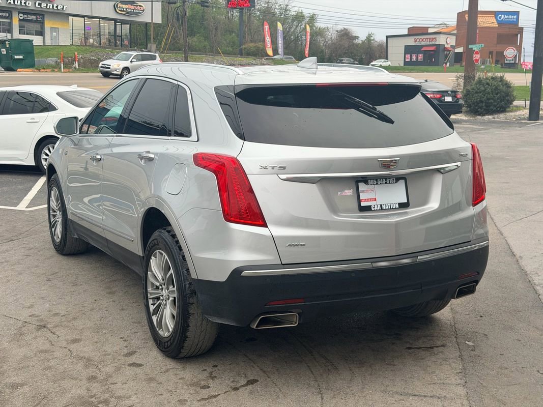 Used 2017 Cadillac XT5 Luxury w/ Driver Awareness Package AWD/4WD image 4