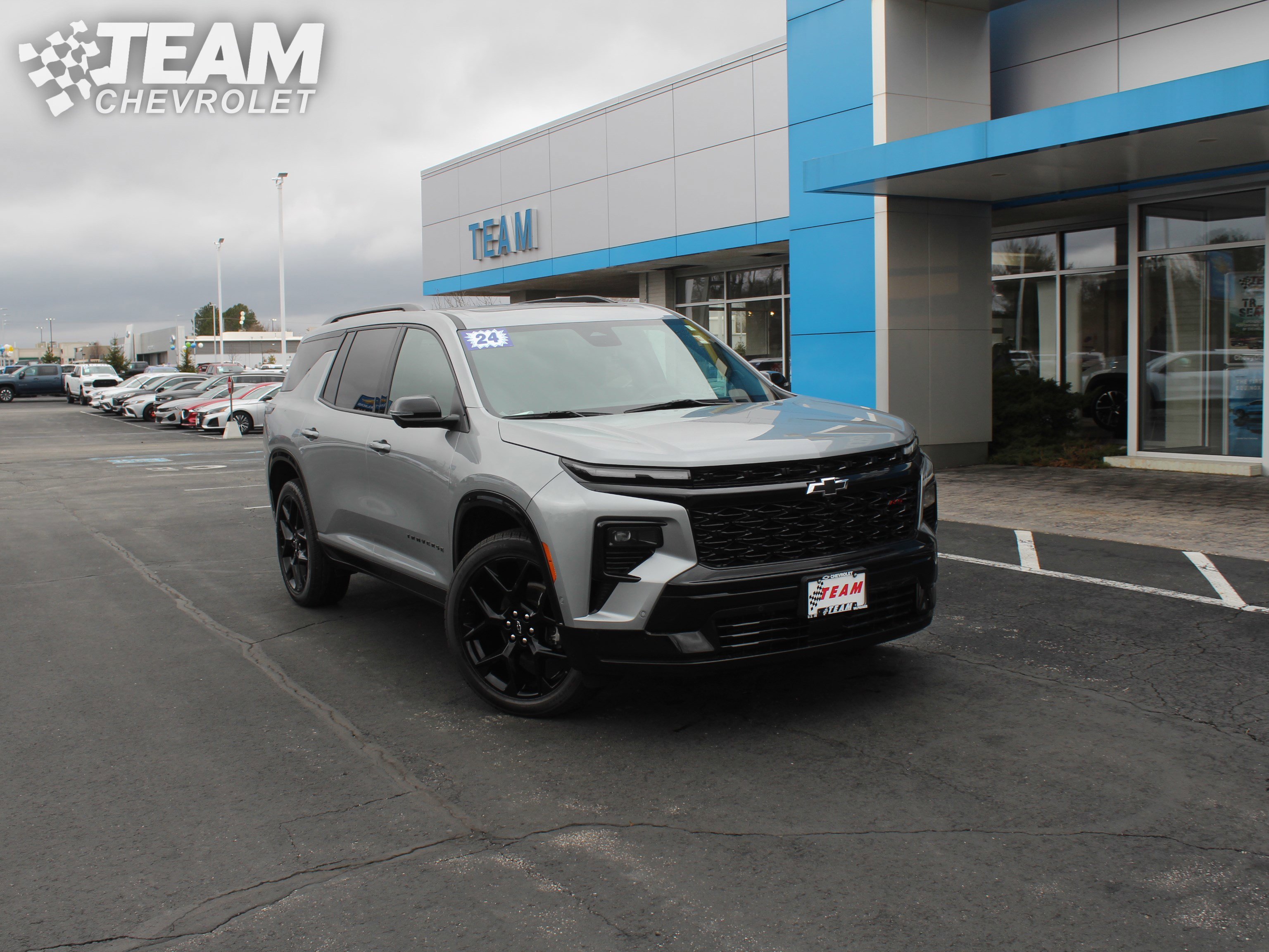 Certified 2024 Chevrolet Traverse RS image 2