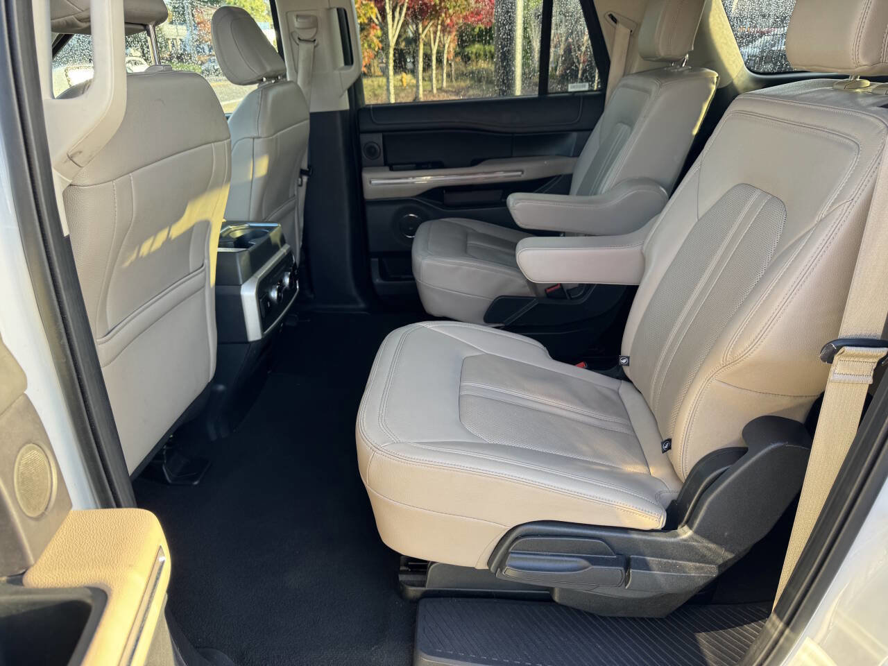 Used 2024 Ford Expedition Max Limited image 6