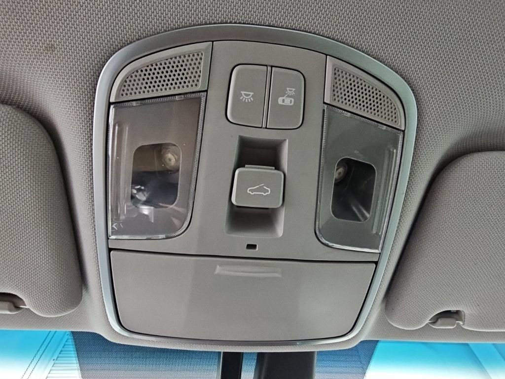 Used 2018 Hyundai Sonata Limited FWD image 26
