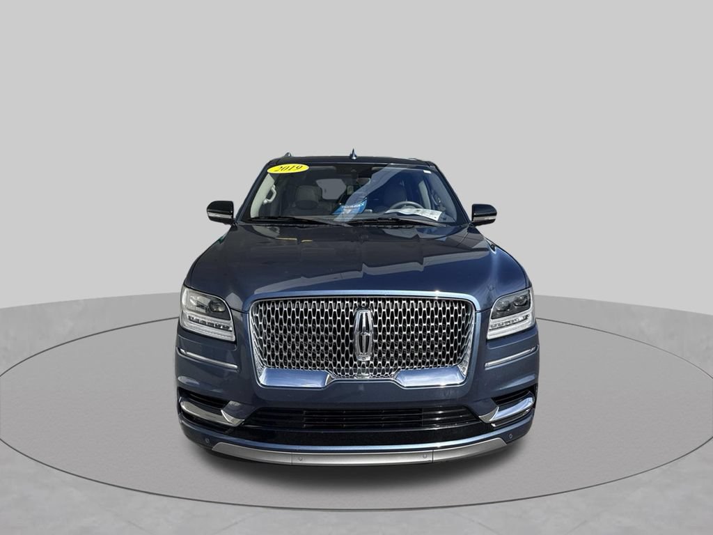 Used 2019 Lincoln Navigator Select w/ Technology Package AWD/4WD image 14