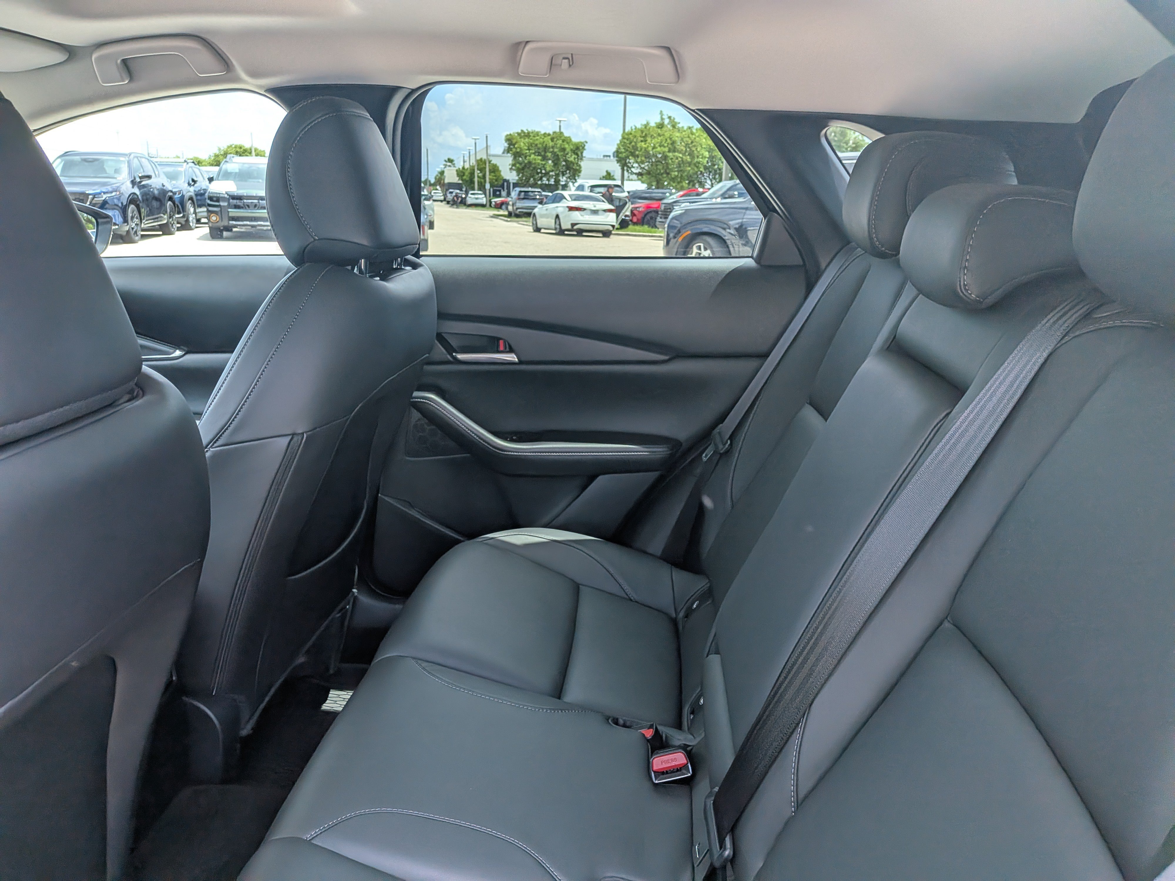 Used 2025 MAZDA CX-30 AWD 2.5 S w/ Preferred Package image 14