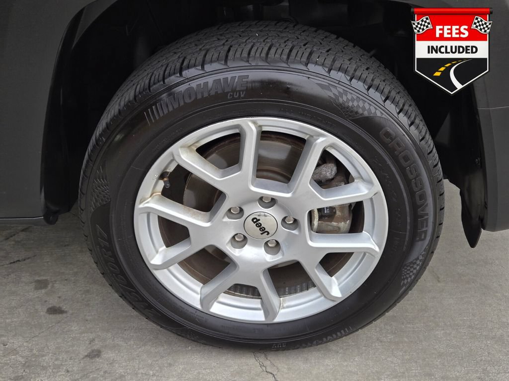 Used 2022 Jeep Renegade Latitude w/ Convenience Group AWD/4WD image 9
