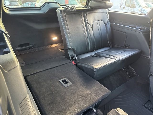 Used 2018 Ford Expedition Limited w/ Equipment Group 302A RWD image 20