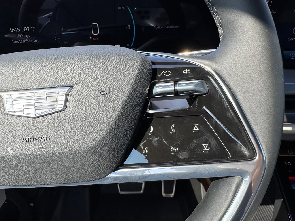 New 2027 Cadillac Vistiq Sport w/ LPO, Floor Liner Package AWD/4WD image 21