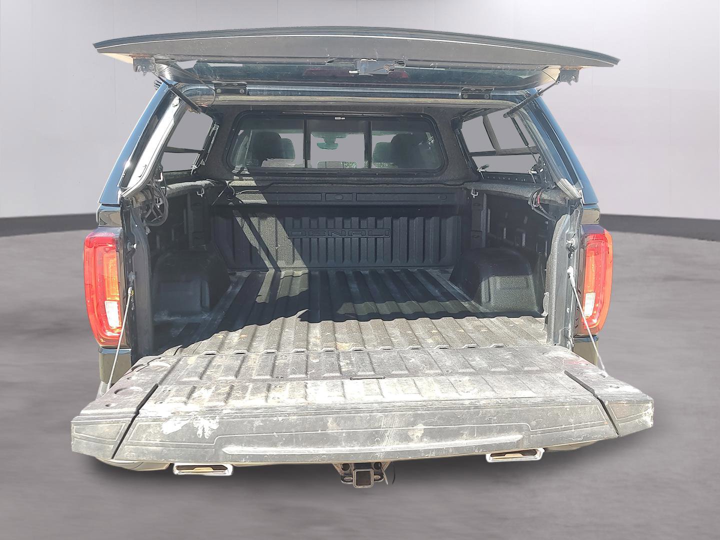 Used 2020 GMC Sierra 1500 Denali w/ Technology Package AWD/4WD image 9
