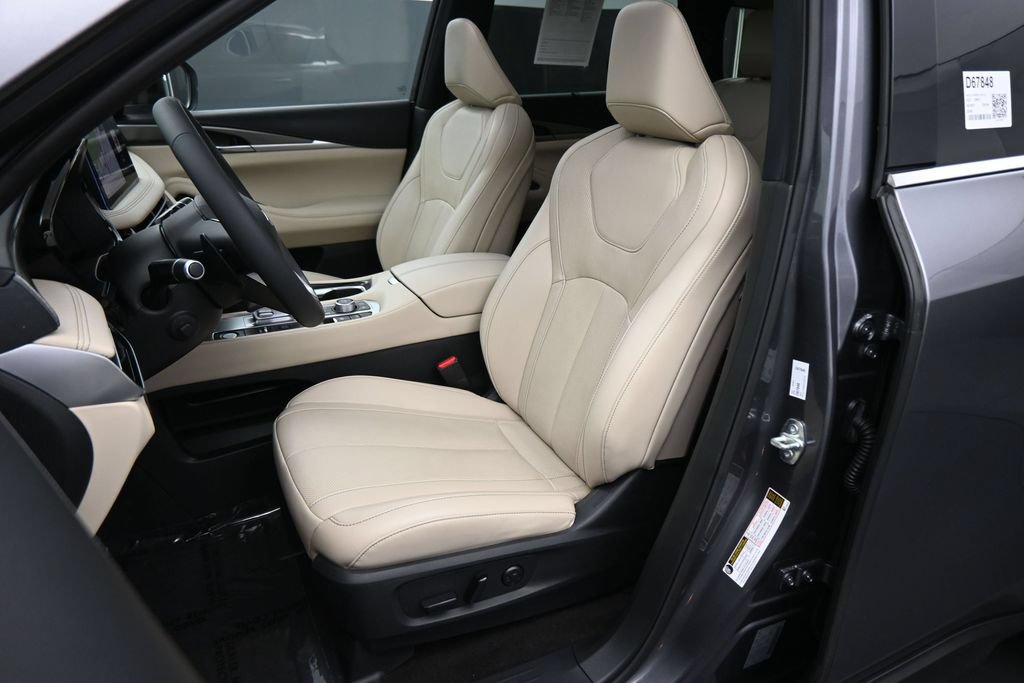 Used 2023 INFINITI QX60 Luxe w/ Cargo Package FWD image 18