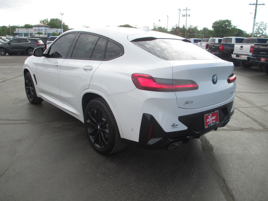 Used 2023 BMW X4 xDrive30i w/ M Sport Package AWD/4WD image 9