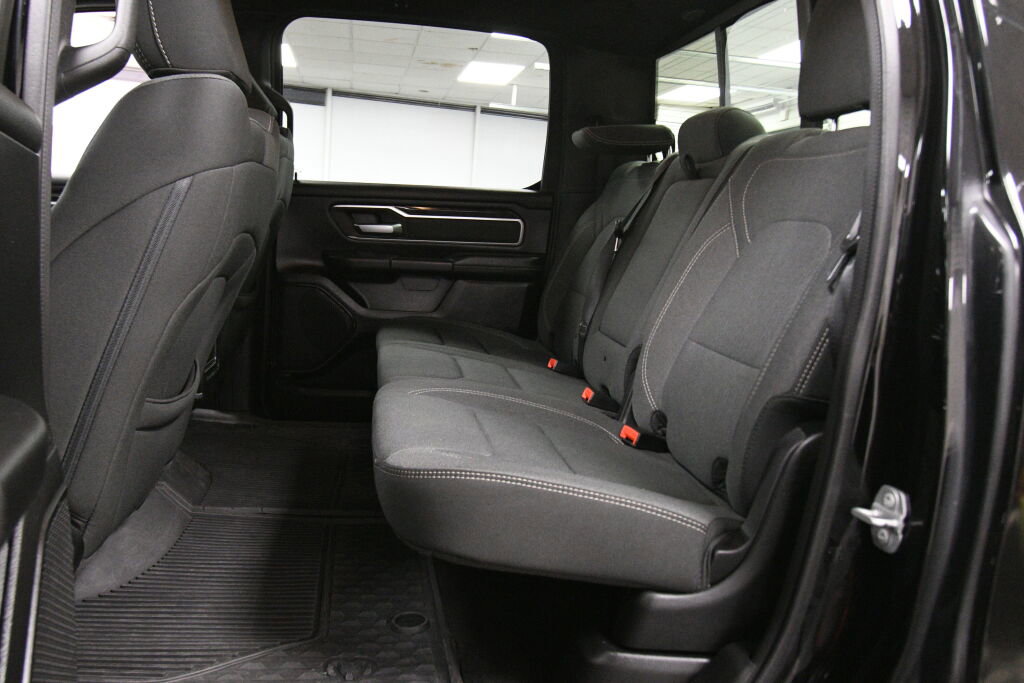 Used 2023 RAM 1500 Big Horn AWD/4WD image 21