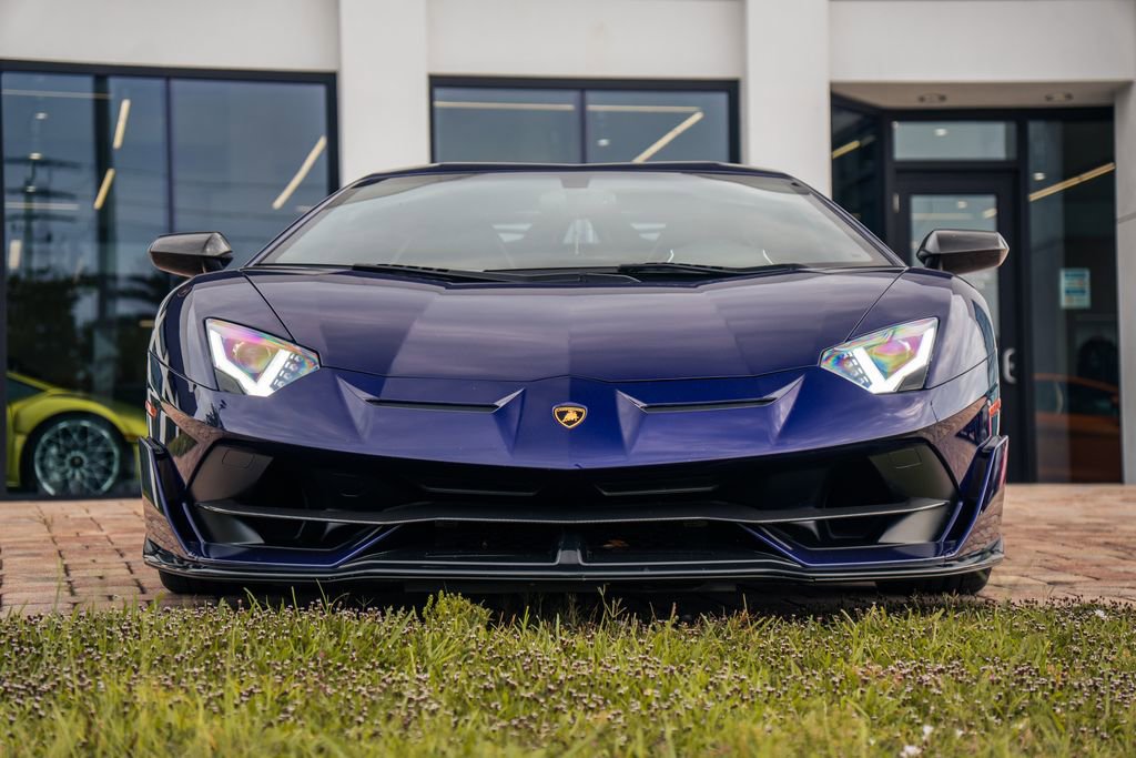 Used 2019 Lamborghini Aventador SVJ AWD/4WD image 8