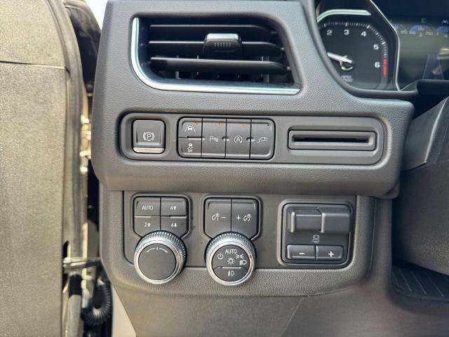 Used 2021 GMC Yukon SLT w/ SLT Luxury Plus Package AWD/4WD image 23
