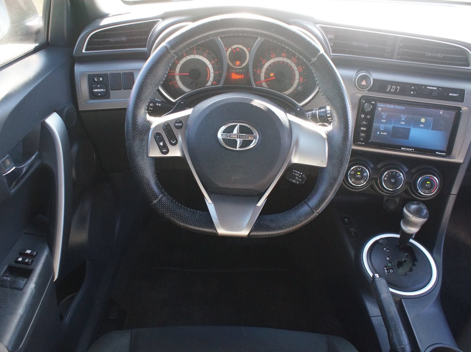 Used 2016 Scion tC FWD image 5