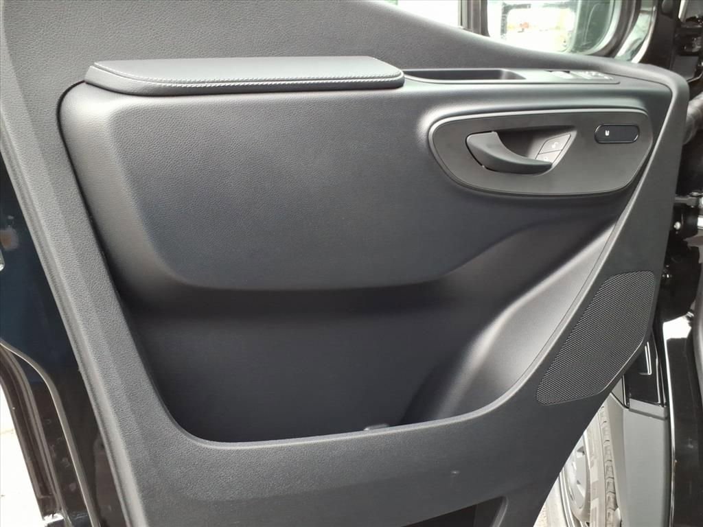 New 2026 Mercedes-Benz Sprinter 2500 image 11