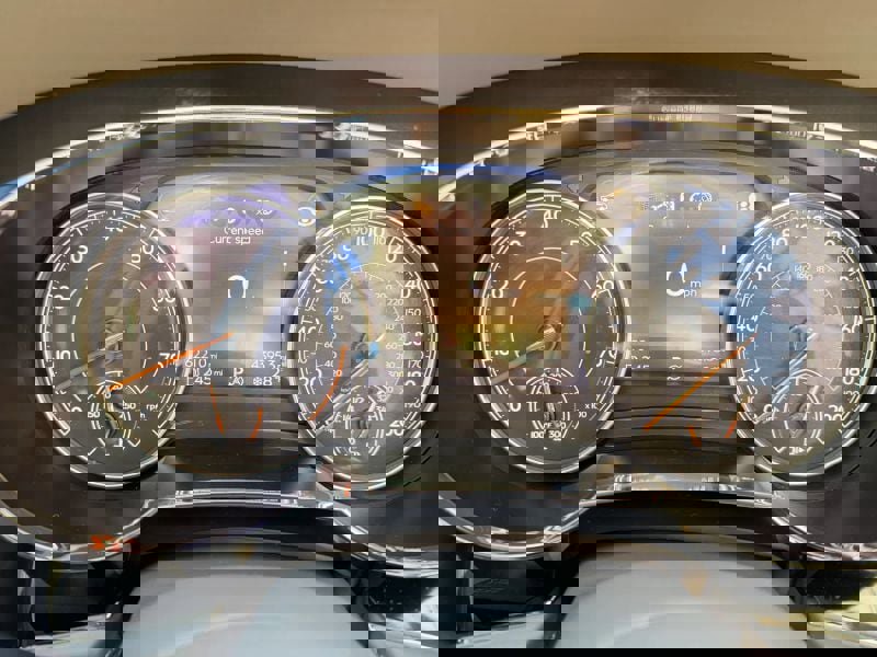 Used 2019 Bentley Bentayga image 20